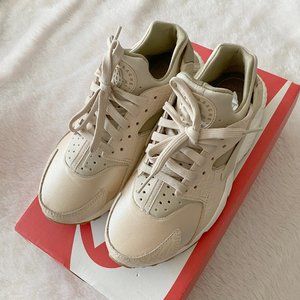 NIKE AIR HUARACHE RUN PREMIUM-W OATMEAL/KHAKI/SAIL